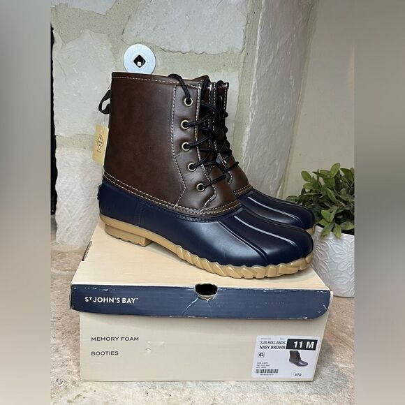 St John’s Bay Rollands navy/brown duck boots sz 11 - Picture 2 of 9